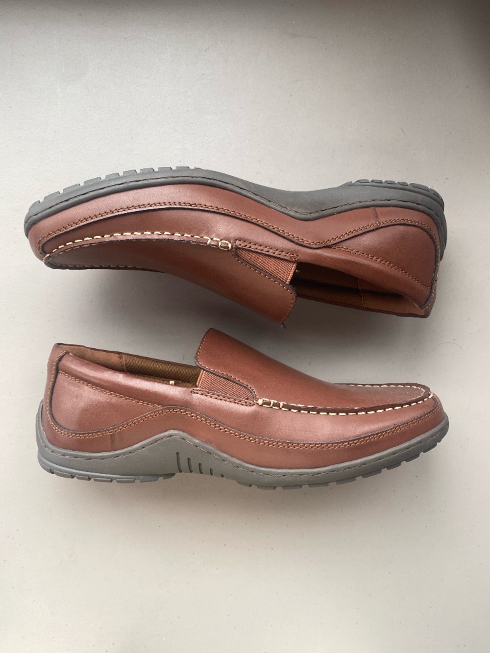Tommy Hilfiger Brown Leather Moc Toe Slip-On Loafers